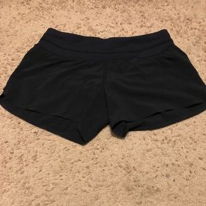 Lululemon black shorts 4” Sz.6